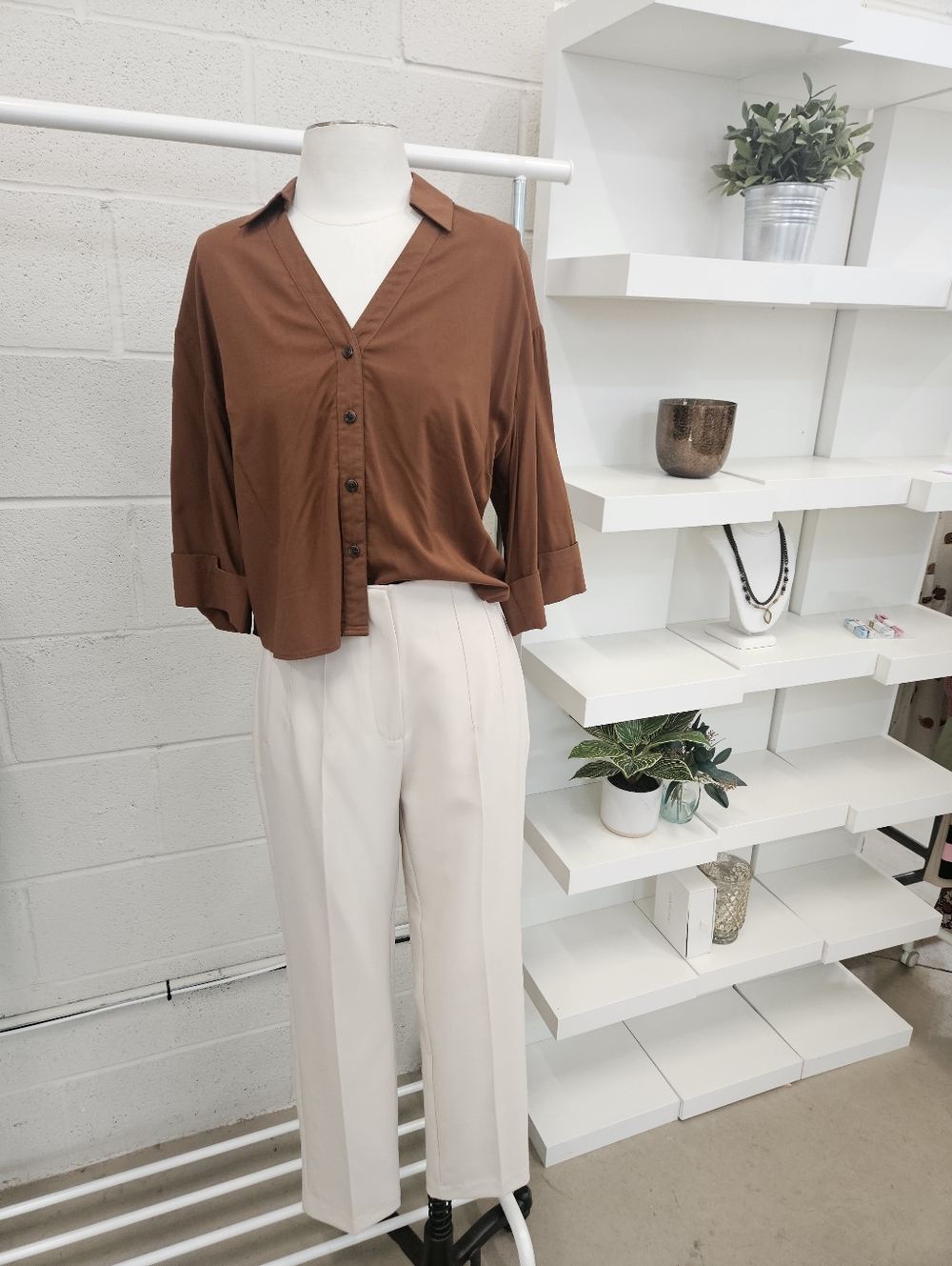 Waistbandless Trousers